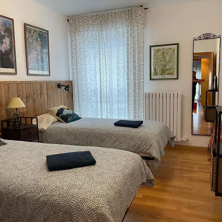 Apartamento Marbore ハカ エクステリア 写真